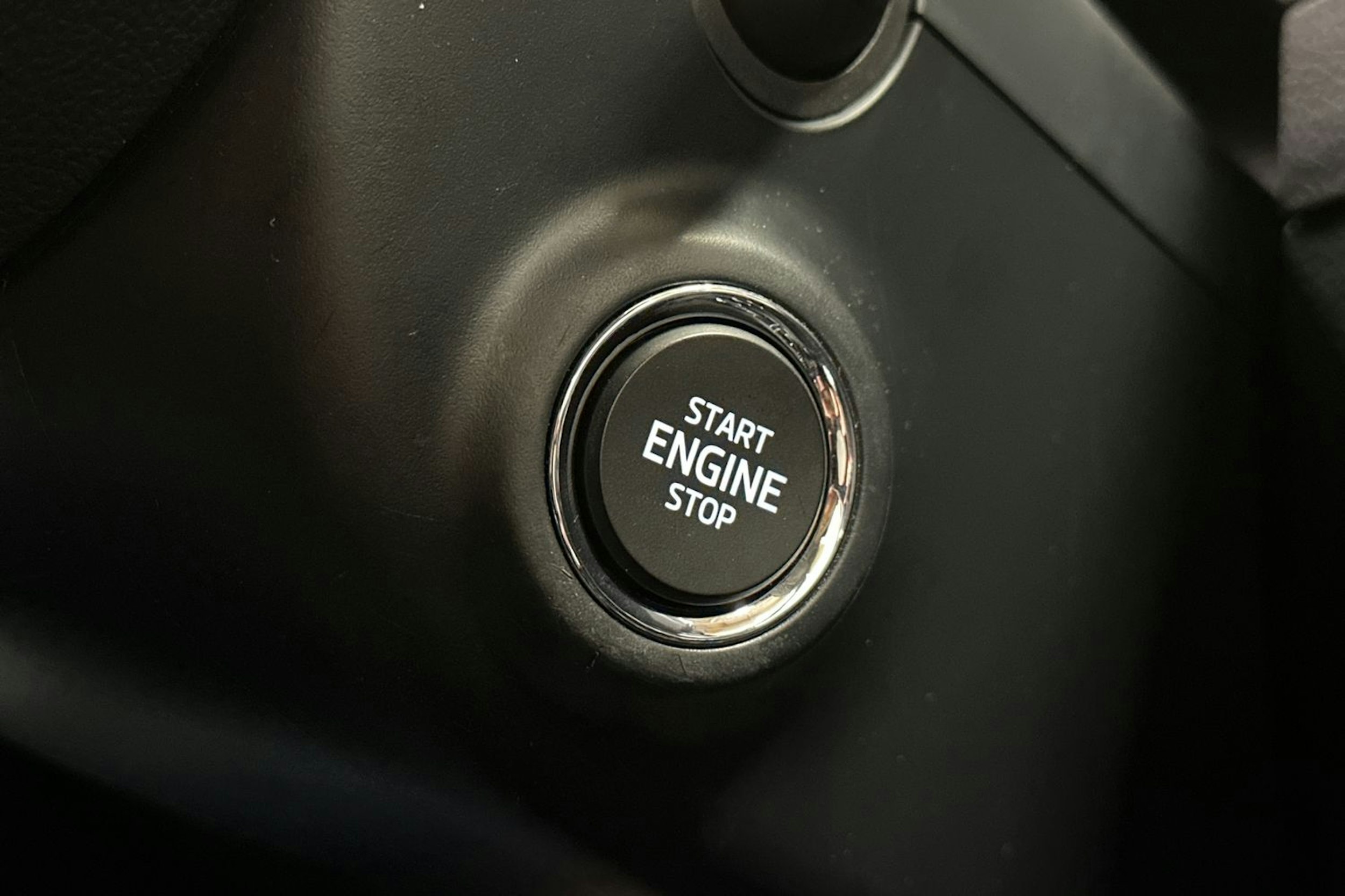 valkoinen Skoda Superb 2018 kuva 35.