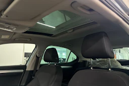 harmaa Skoda Superb 2018 kuva 4.