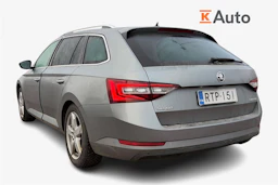 harmaa Skoda Superb 2018 kuva 2.
