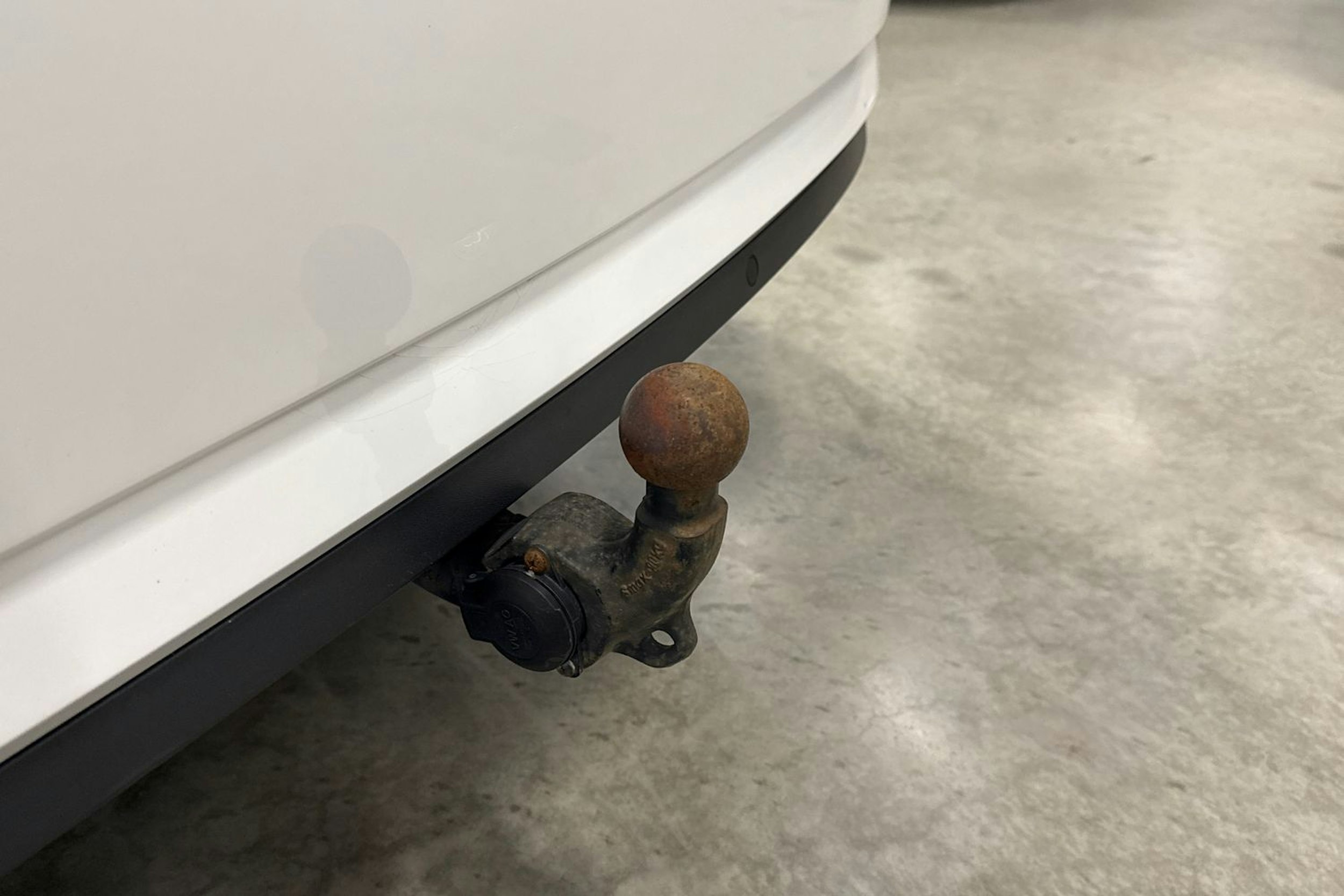 valkoinen Skoda Superb 2018 kuva 16.