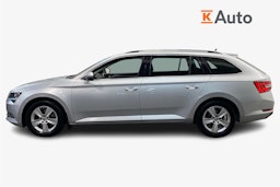 Harmaa Skoda Superb 2018 kuva 6.