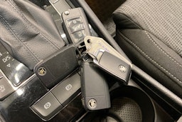 Harmaa Skoda Superb 2018 kuva 18.