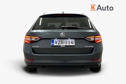 harmaa Skoda Superb 2018 kuva 3.
