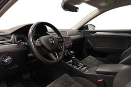 harmaa Skoda Superb 2018 kuva 7.