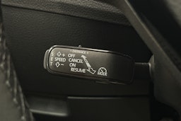 harmaa Skoda Superb 2018 kuva 23.