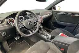 musta Skoda Superb 2018 kuva 3.