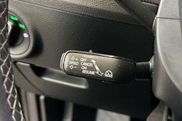 musta Skoda Superb 2018 kuva 24.