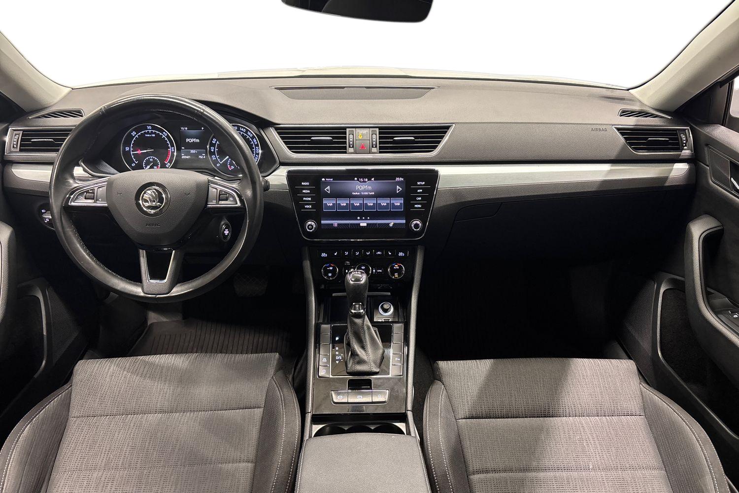Skoda Superb 2019, bild 7/23