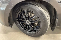 musta Skoda Superb 2020 kuva 10.
