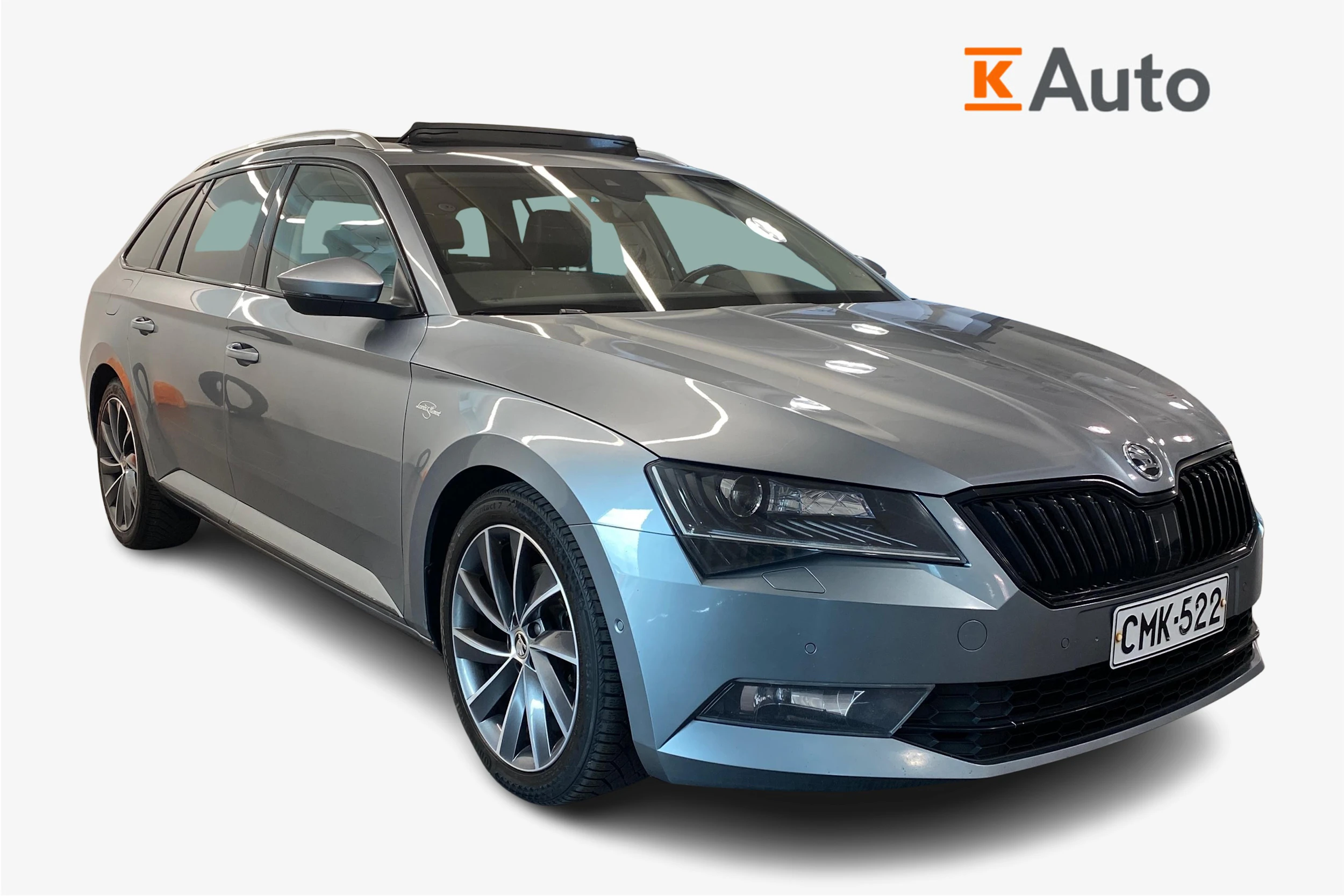 harmaa Skoda Superb 2019 kuva 1.