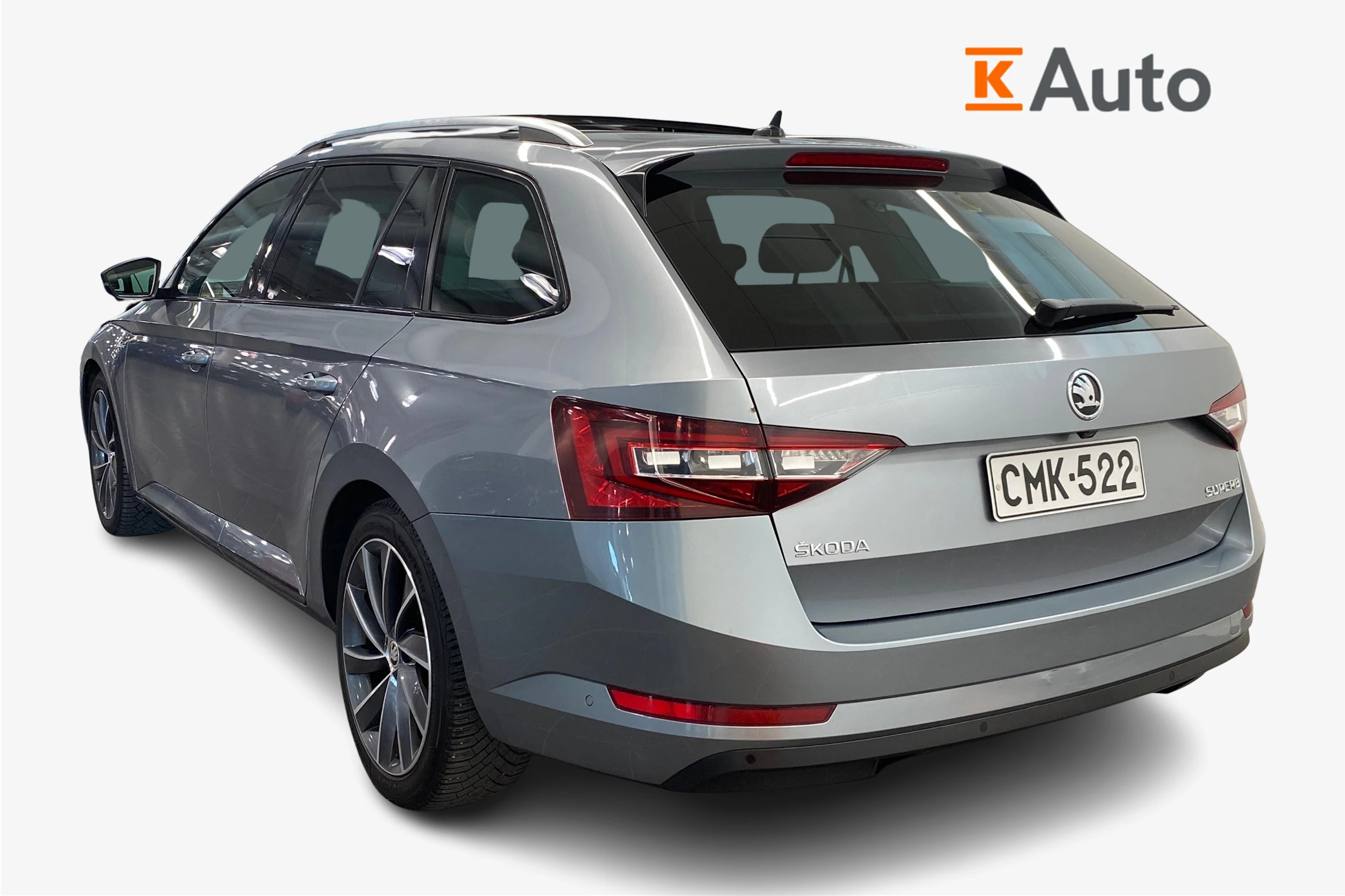 harmaa Skoda Superb 2019 kuva 3.