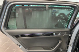 harmaa Skoda Superb 2019 kuva 15.