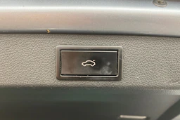 harmaa Skoda Superb 2019 kuva 17.