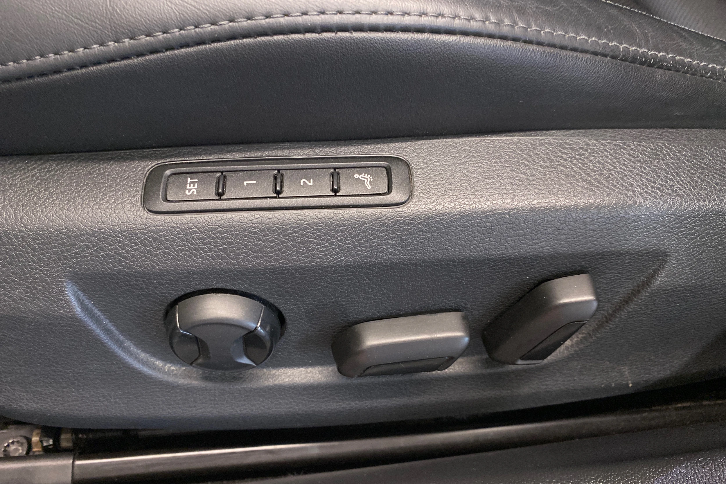 harmaa Skoda Superb 2019 kuva 27.