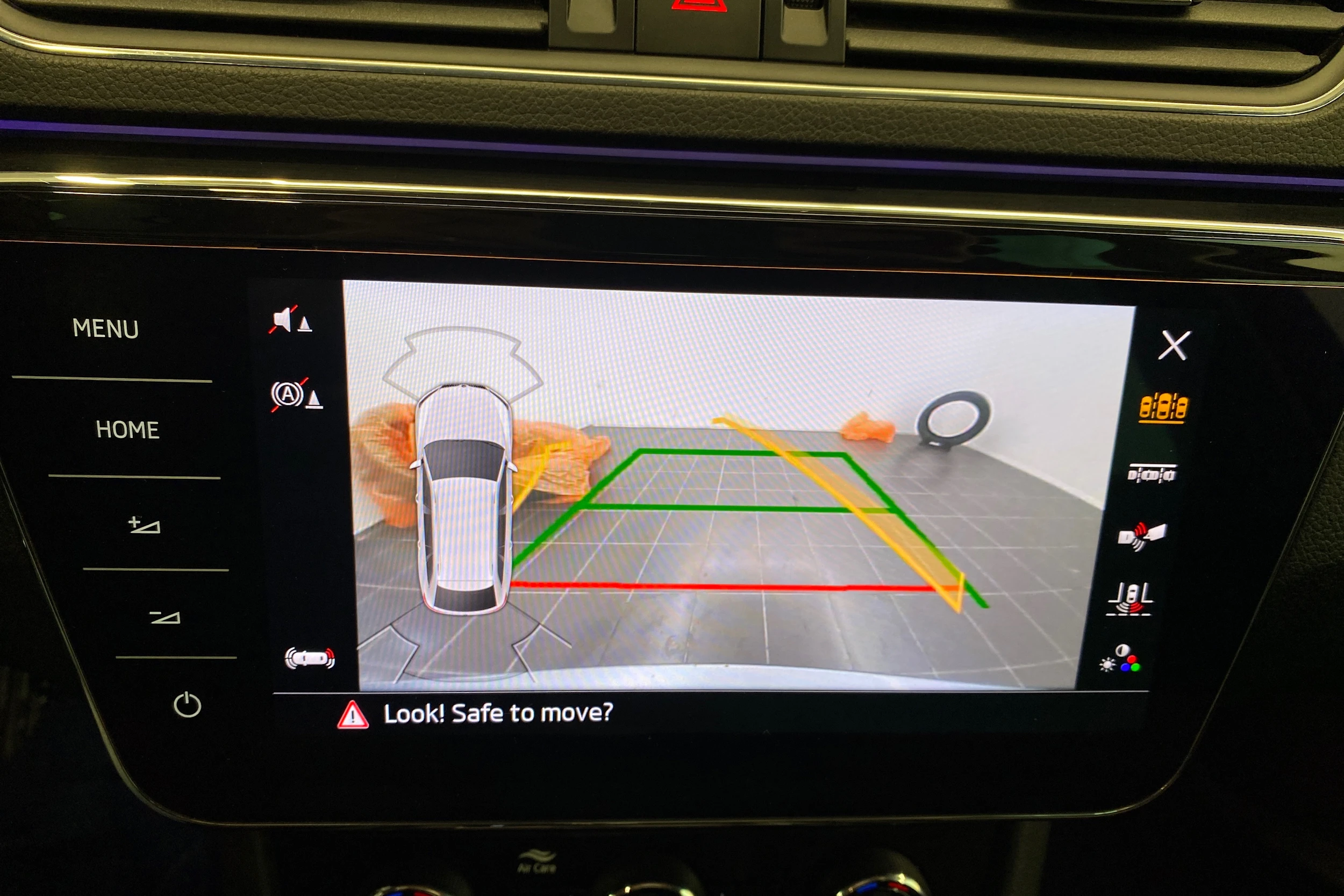 harmaa Skoda Superb 2019 kuva 34.