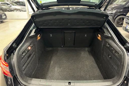 musta Skoda Superb 2019 kuva 29.