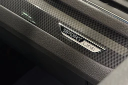 musta Skoda Superb 2019 kuva 36.