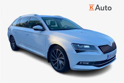 Valkoinen Skoda Superb 2019 kuva 1.