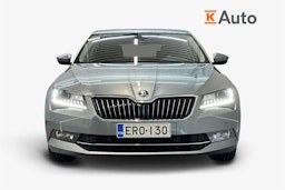 harmaa Skoda Superb 2019 kuva 5.
