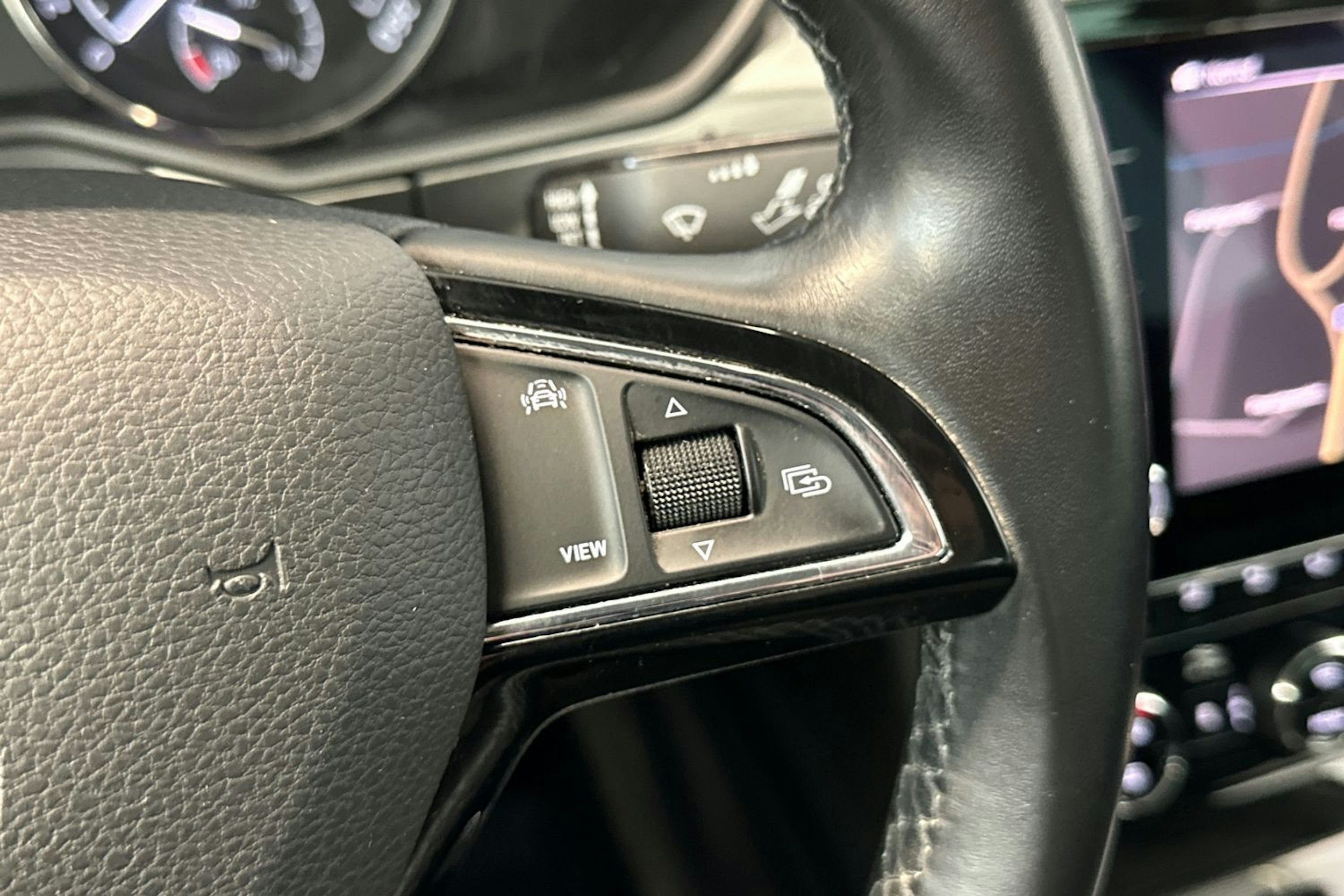 harmaa Skoda Superb 2019 kuva 24.