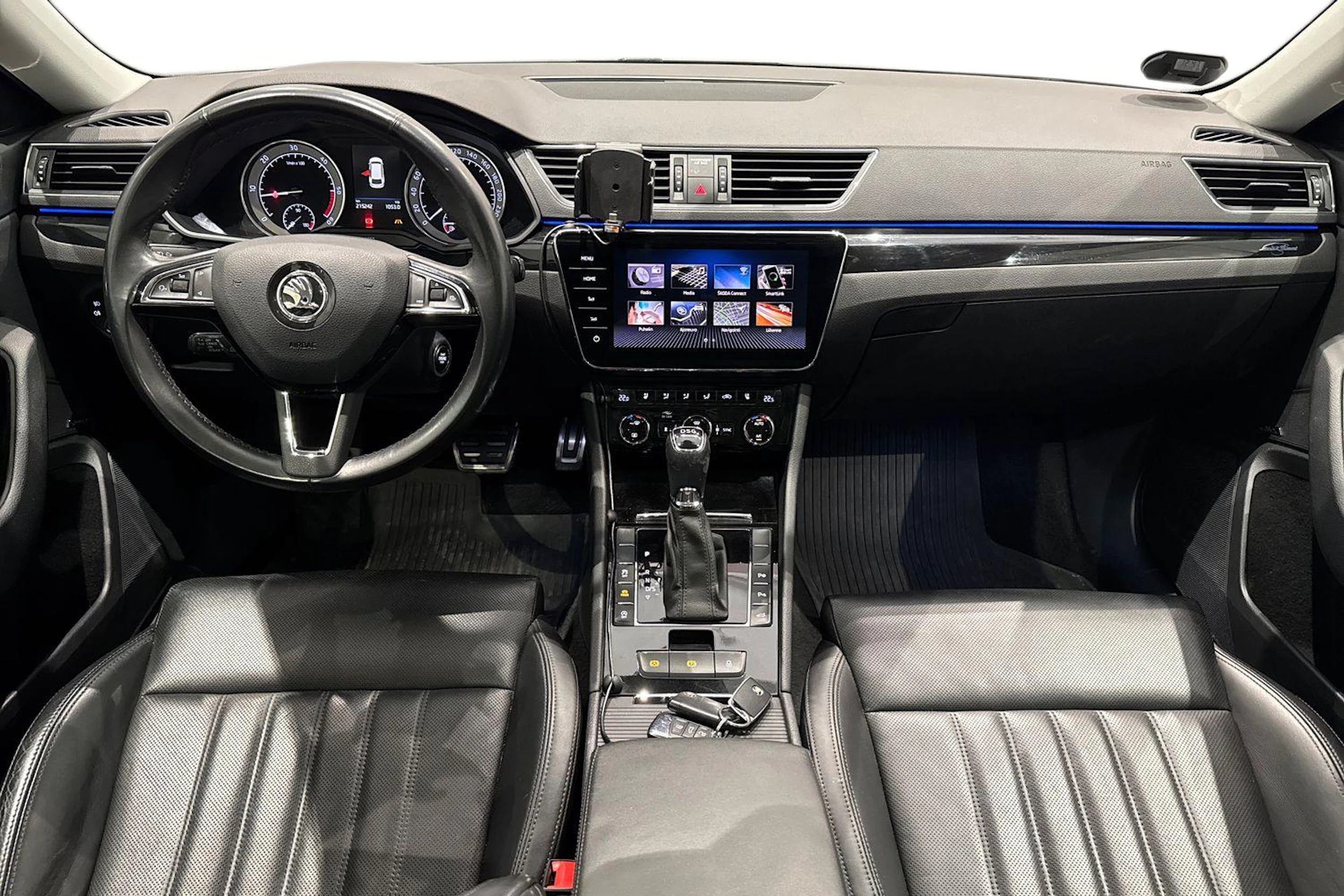 ruskea (beige) Skoda Superb 2019 kuva 9.