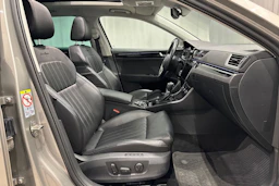 ruskea (beige) Skoda Superb 2019 kuva 17.
