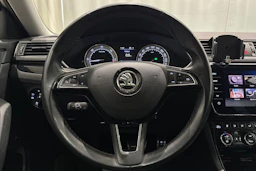 ruskea (beige) Skoda Superb 2019 kuva 23.