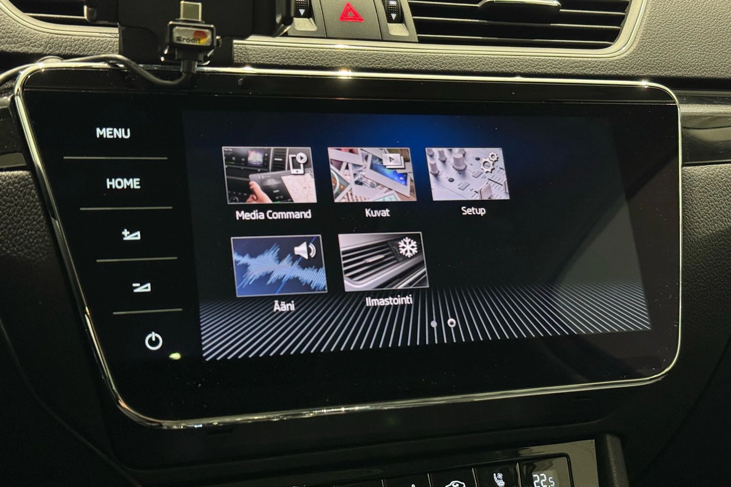 ruskea (beige) Skoda Superb 2019 kuva 27.