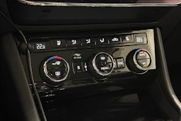 ruskea (beige) Skoda Superb 2019 kuva 33.