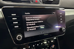 harmaa Skoda Superb 2019 kuva 21.