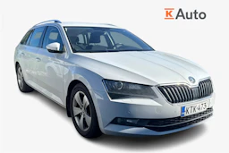 valkoinen Skoda Superb 2019 kuva 1.
