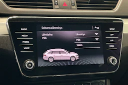 valkoinen Skoda Superb 2019 kuva 27.