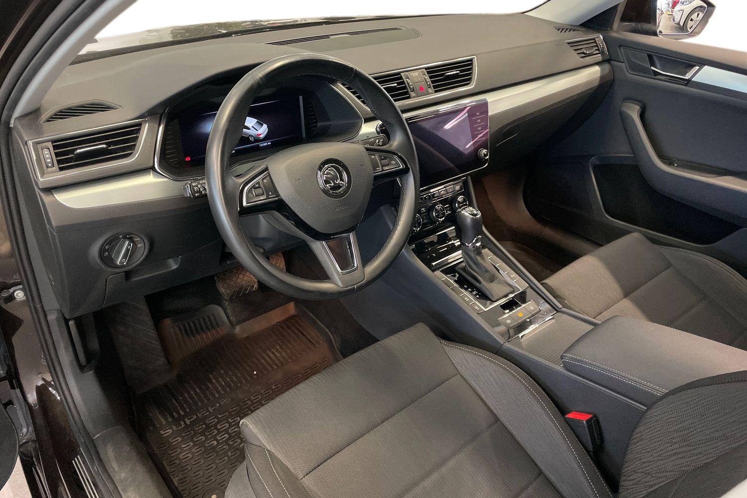 Skoda Superb 2019, kuva 6/22