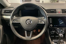 ruskea (beige) Skoda Superb 2019 kuva 17.
