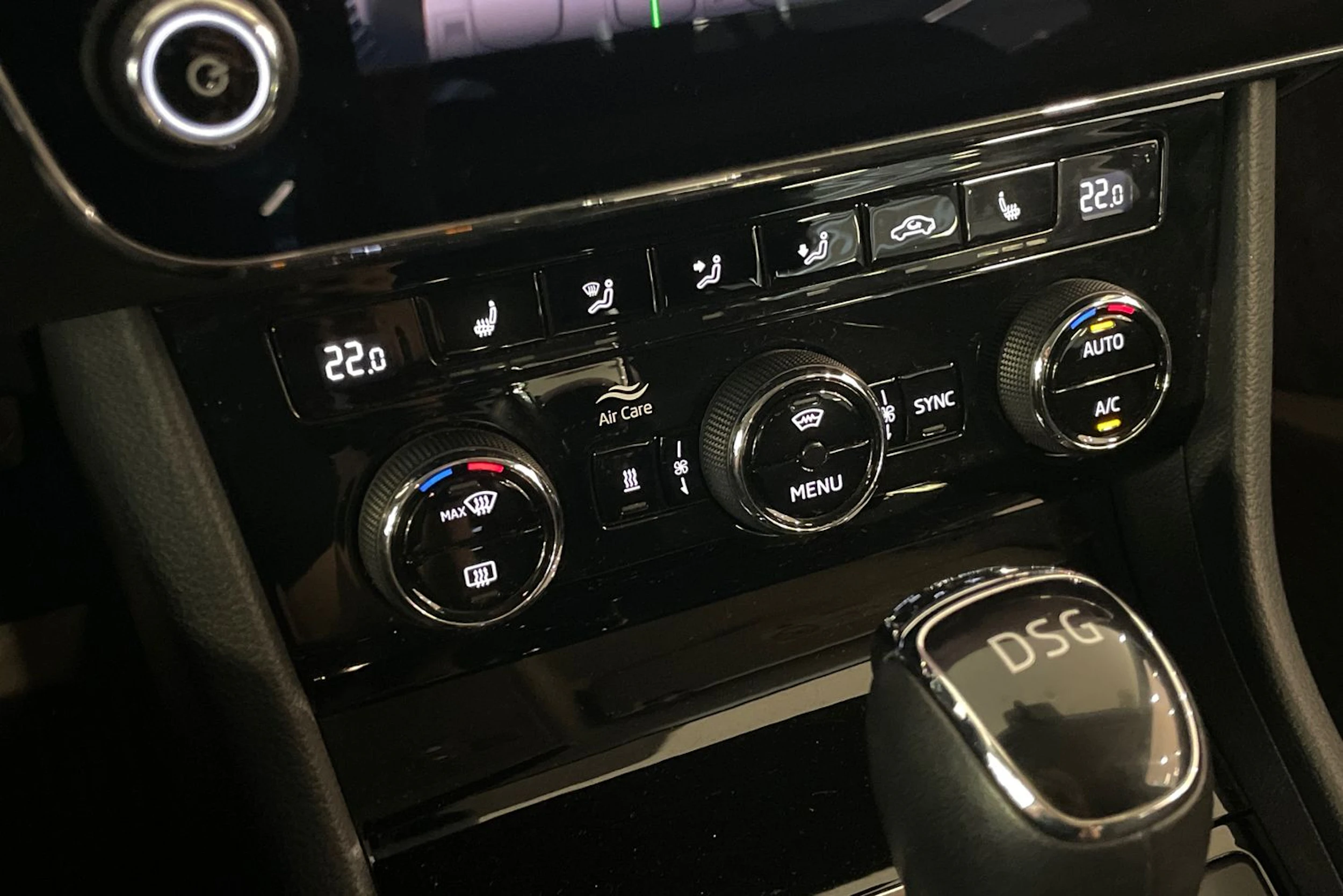 ruskea (beige) Skoda Superb 2019 kuva 19.