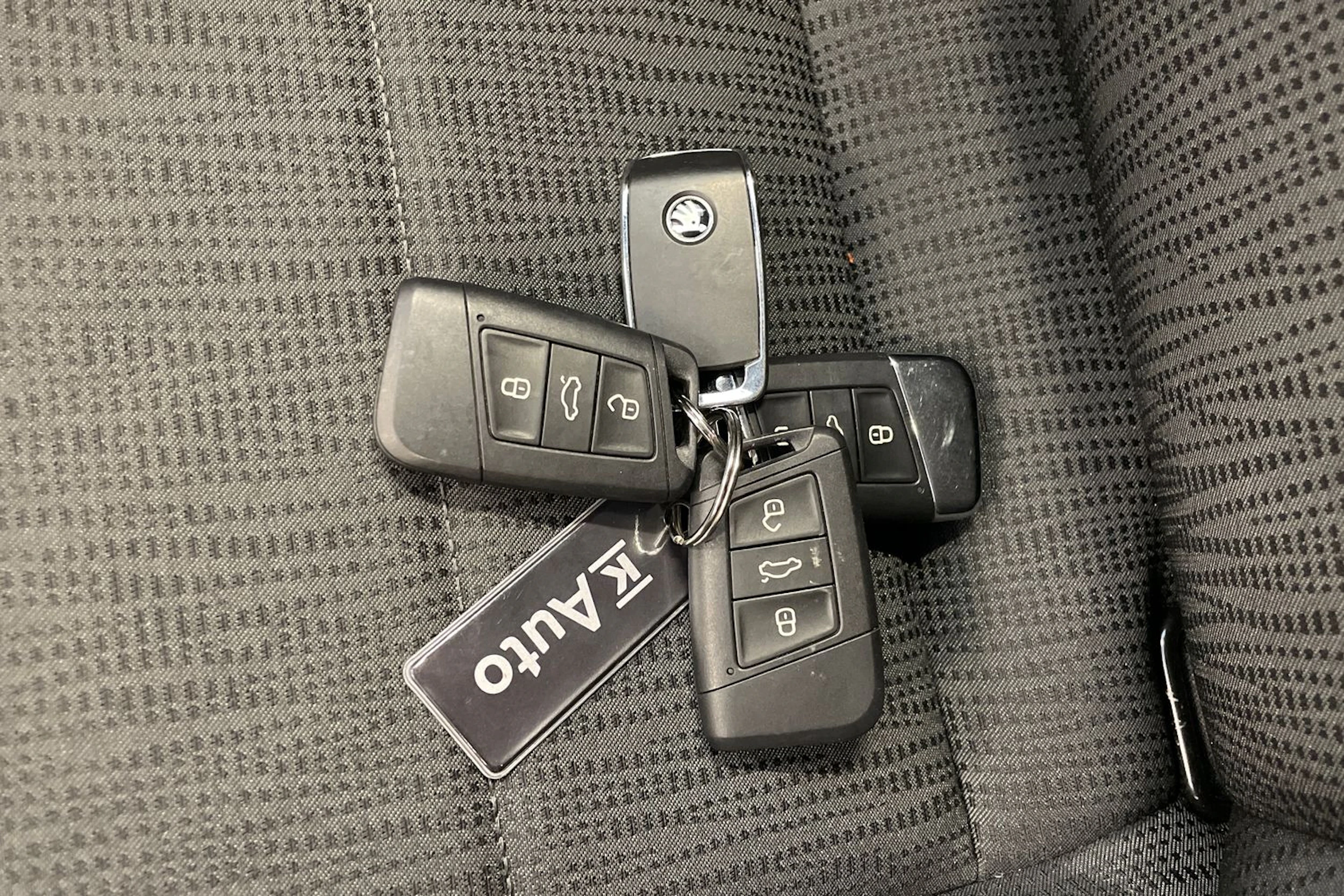 ruskea (beige) Skoda Superb 2019 kuva 26.