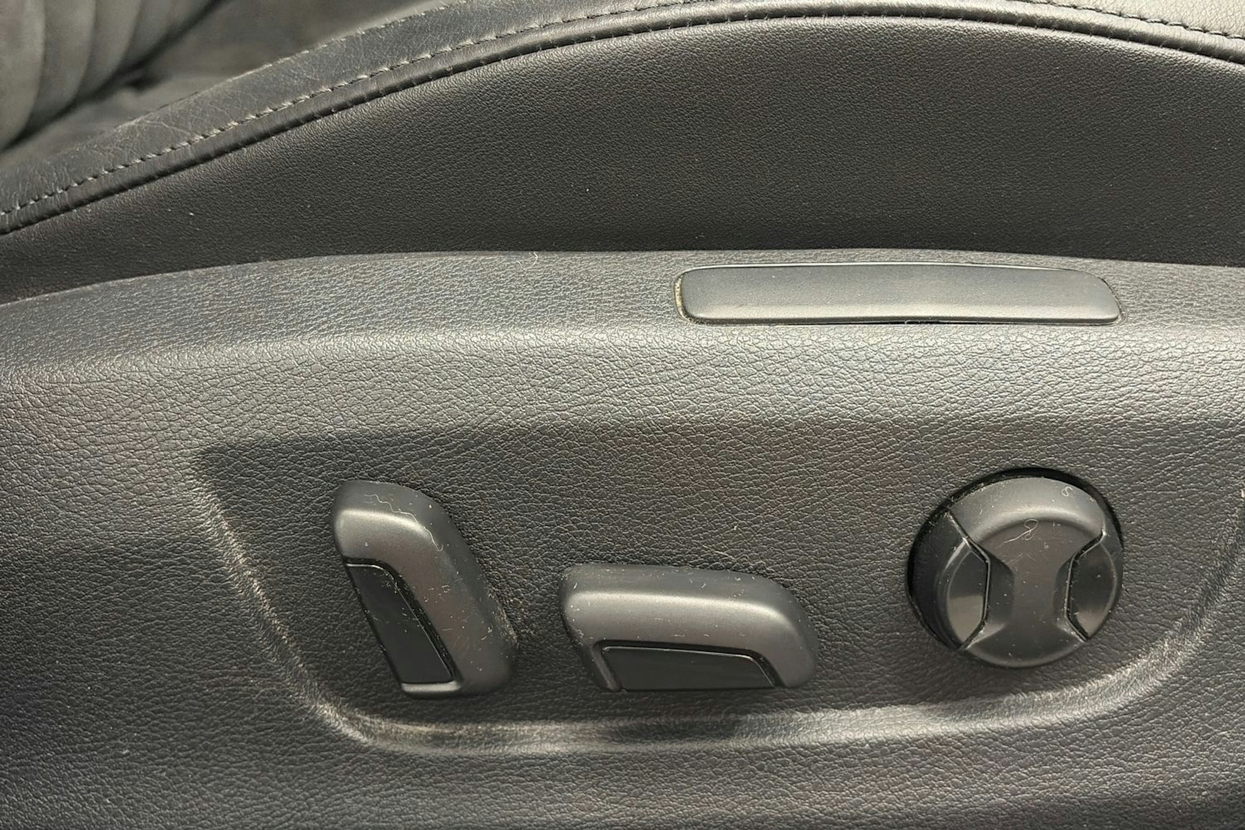 sininen Skoda Superb 2019 kuva 19.