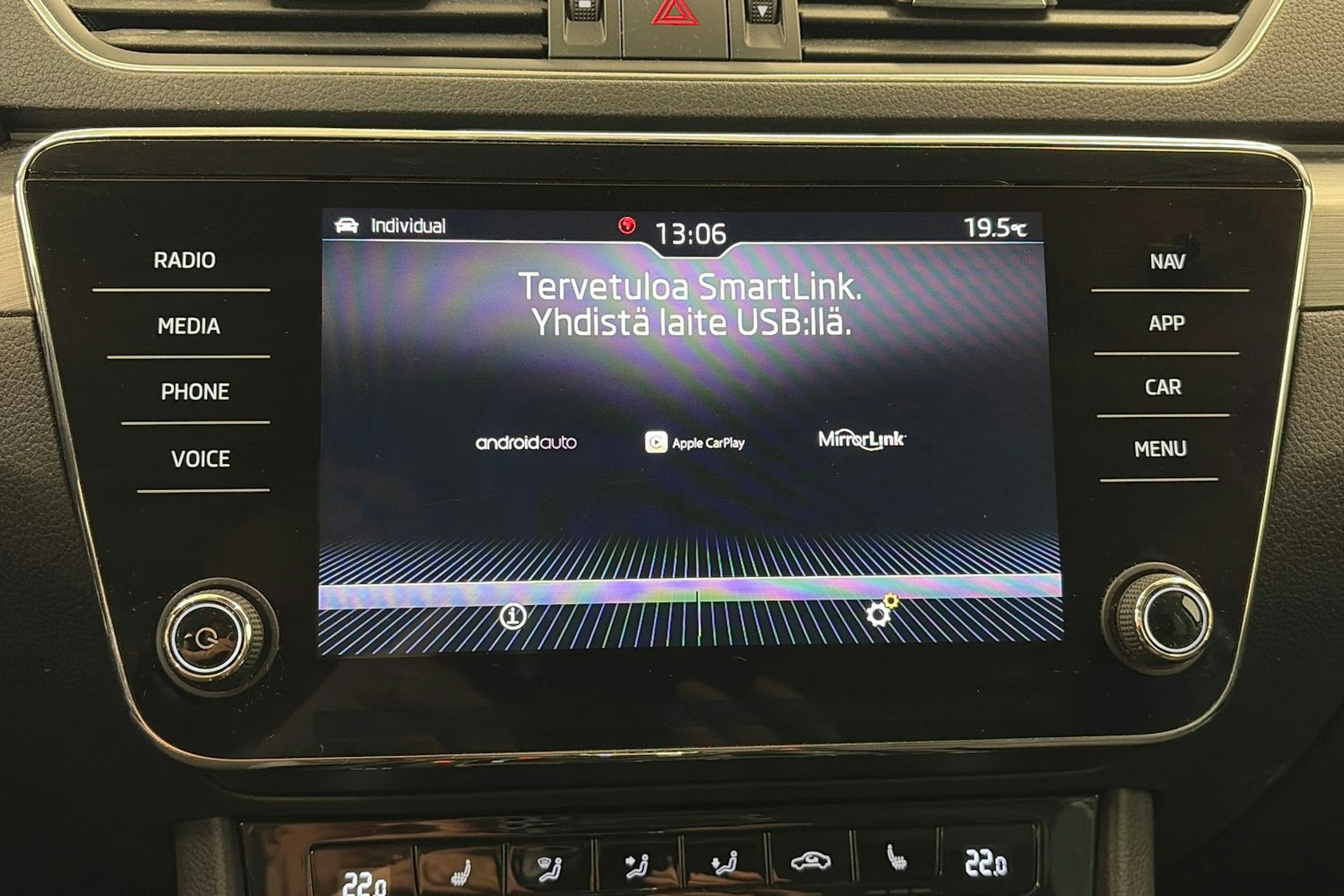 sininen Skoda Superb 2019 kuva 26.