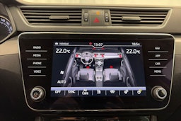 sininen Skoda Superb 2019 kuva 30.