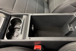 Valkoinen Skoda Superb 2019 kuva 24.