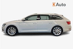 valkoinen Skoda Superb 2019 kuva 6.