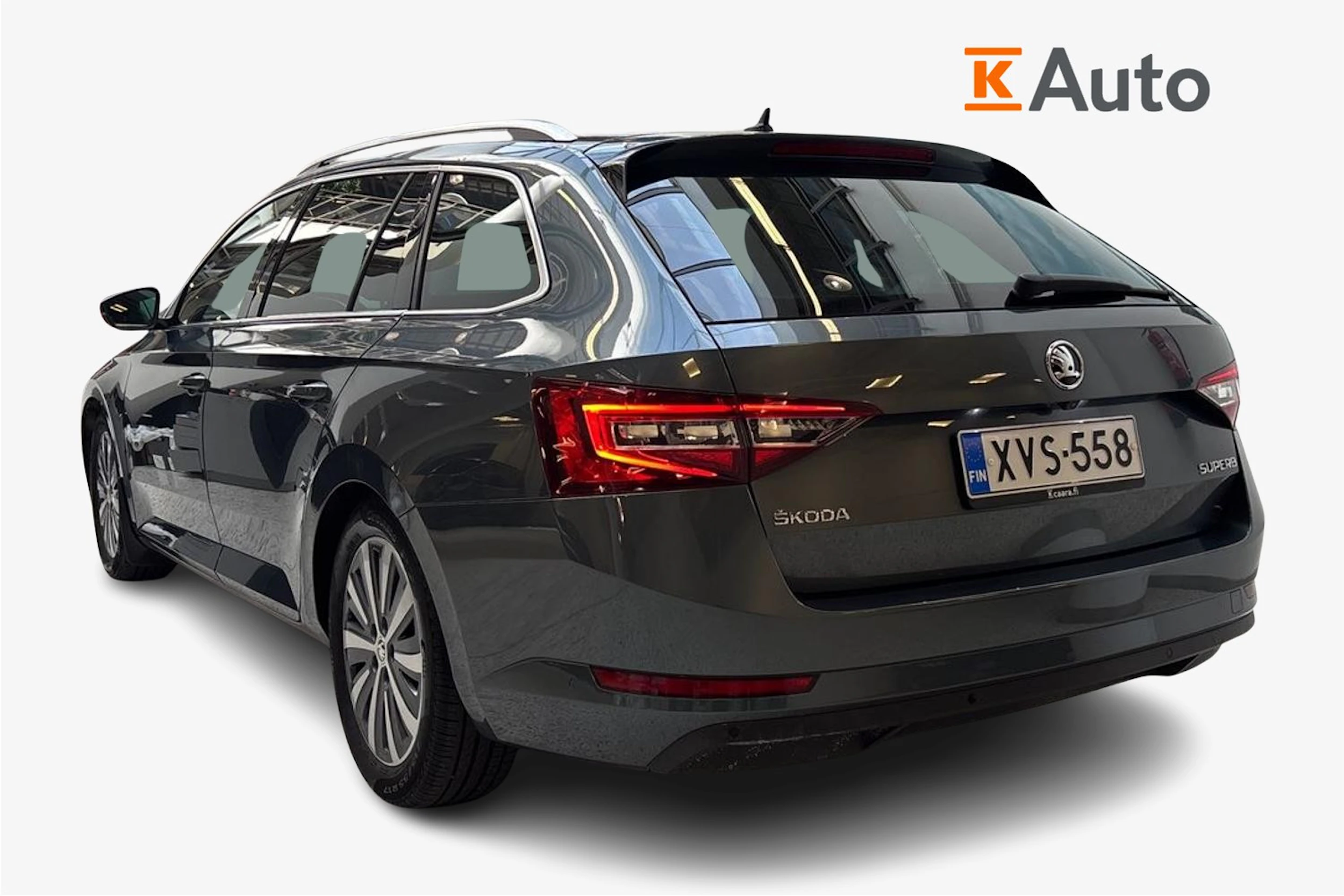 harmaa Skoda Superb 2019 kuva 2.