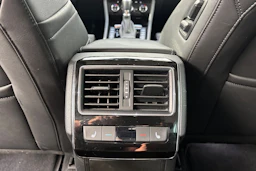 harmaa Skoda Superb 2019 kuva 15.