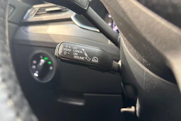 harmaa Skoda Superb 2019 kuva 21.
