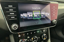 harmaa Skoda Superb 2019 kuva 24.