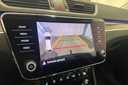 sininen Skoda Superb 2020 kuva 17.