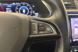 sininen Skoda Superb 2020 kuva 19.