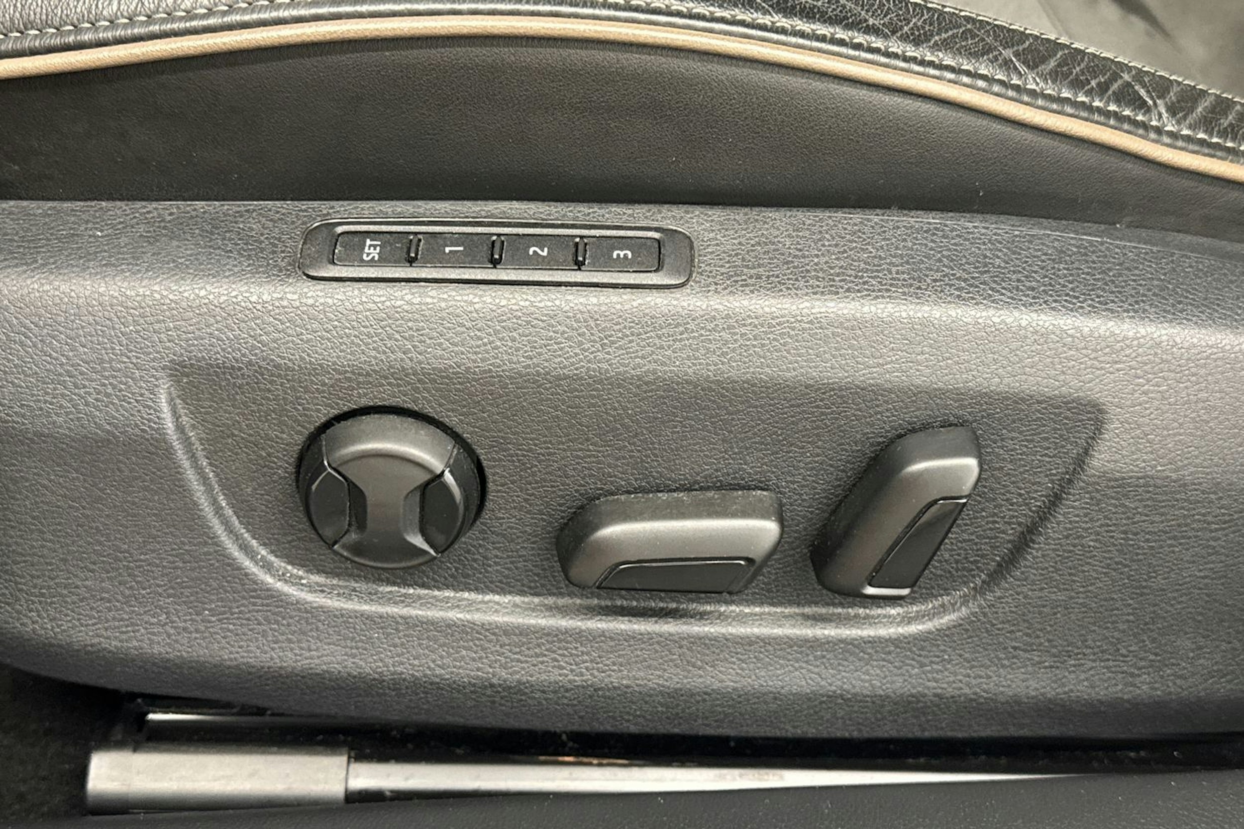 sininen Skoda Superb 2020 kuva 22.