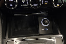 Valkoinen Skoda Superb 2020 kuva 35.