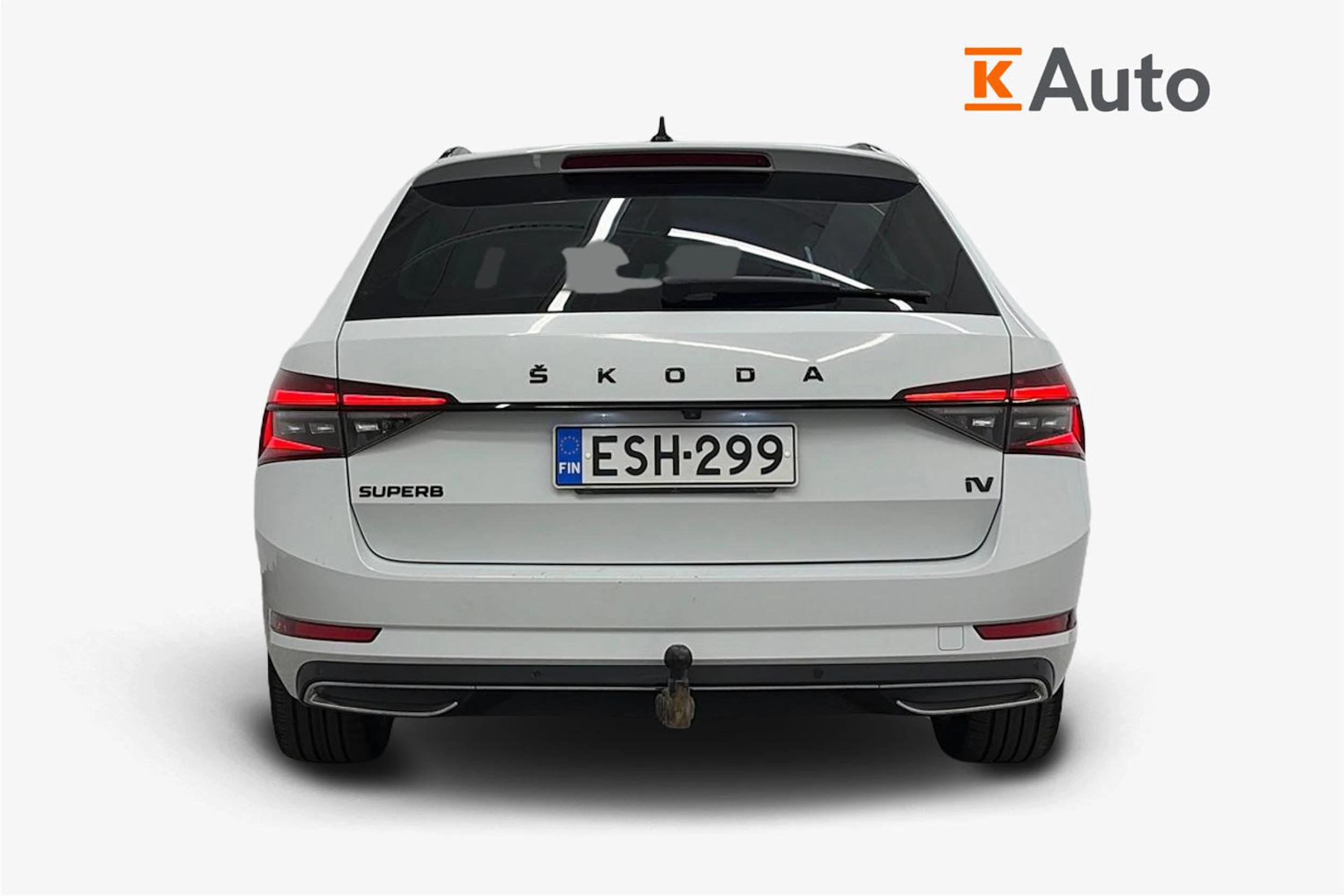 valkoinen Skoda Superb 2020 kuva 3.